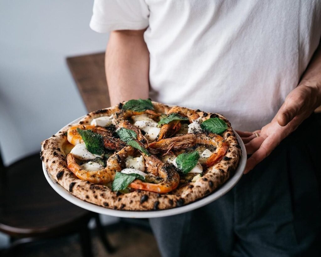 food, pizza, meal, fast food, snack, dinner, lunch, gourmet, shrimp, vegetables, dish, cuisine, tasty, delicious, pan, italian, restaurant